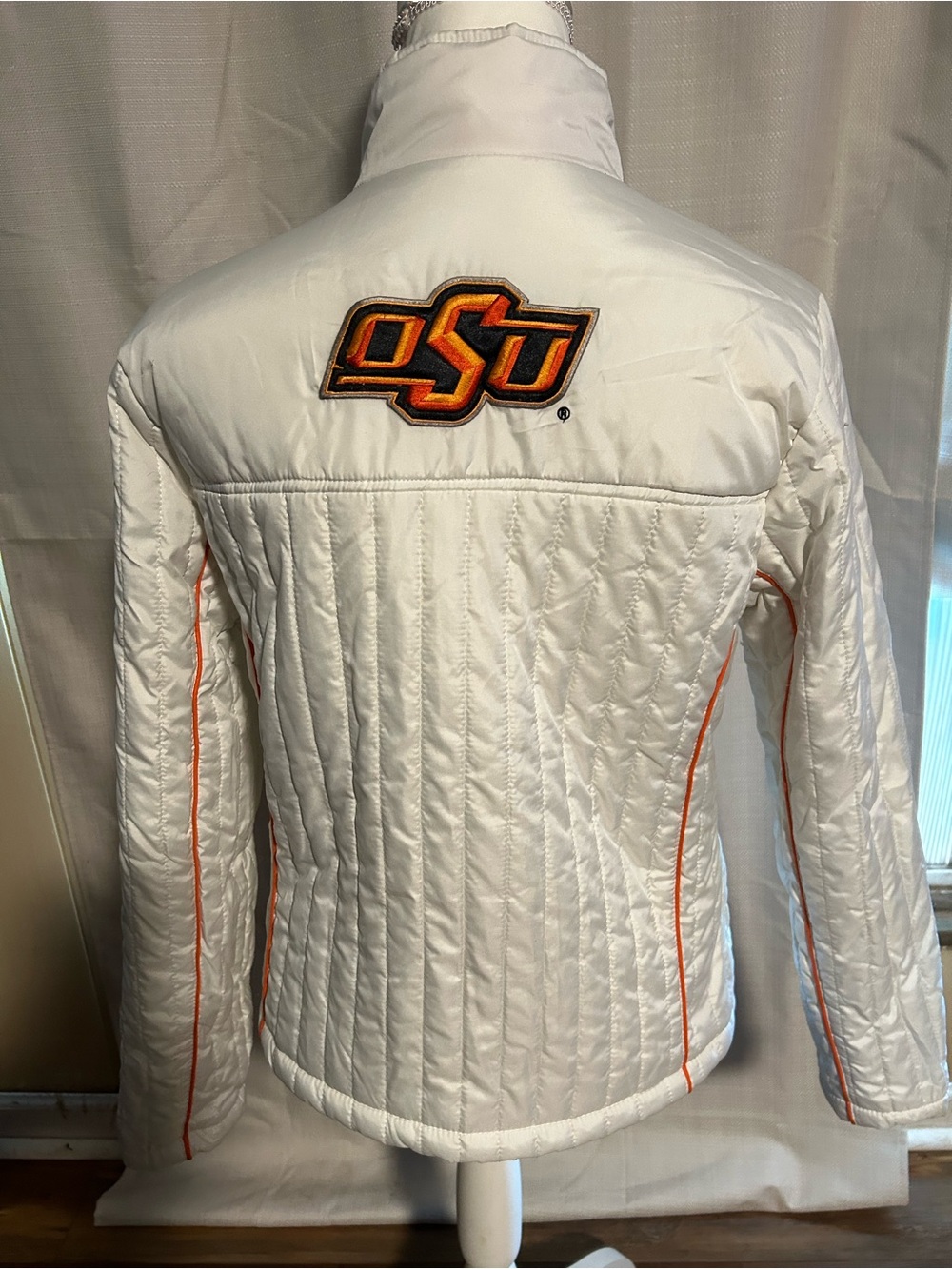 G111 Sports by Carl Banks Oklahoma State White Quilted Jacket with OSU logo - Picture 2 of 5